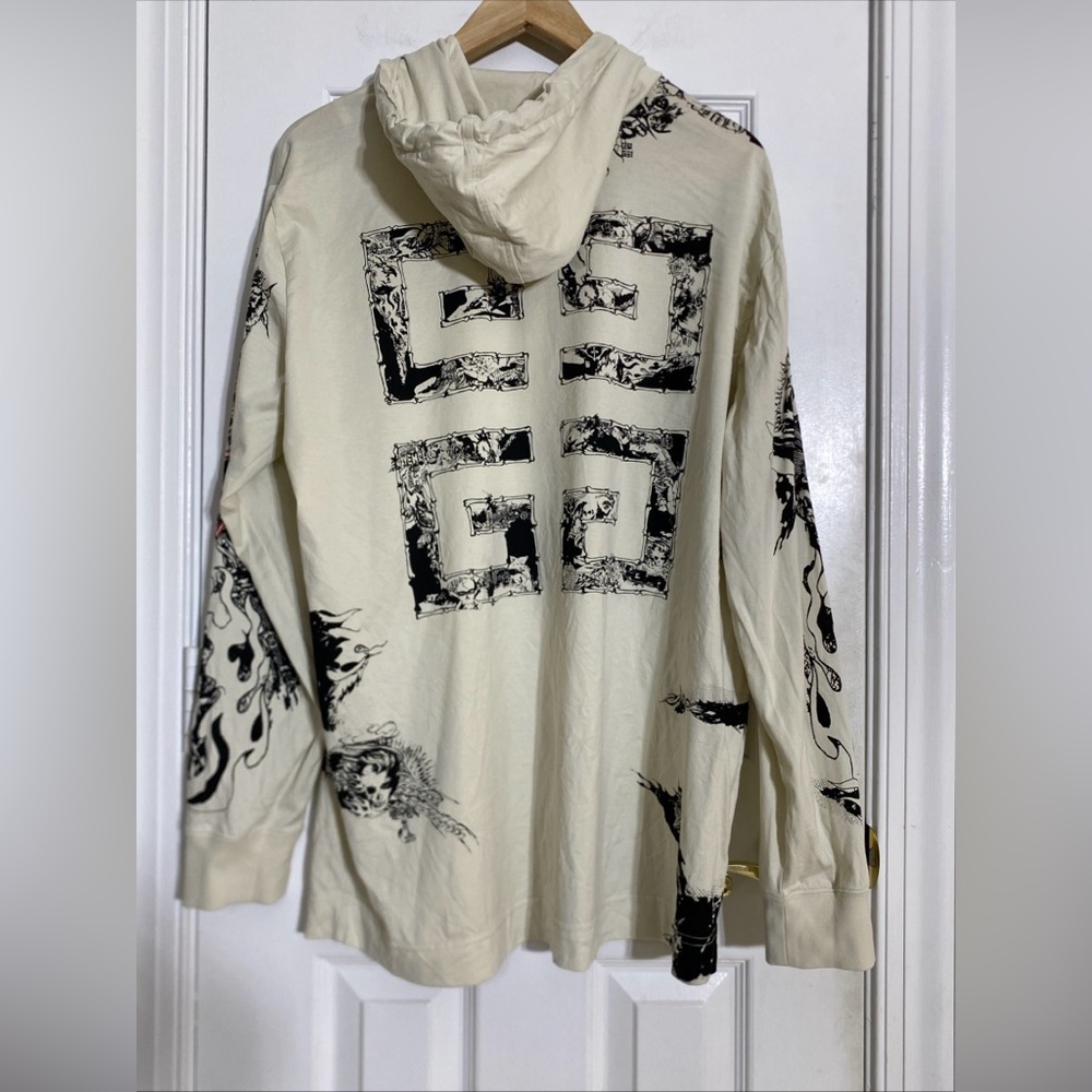 Givenchy MEN’S GOTHIC OVERSIZED HOODIE Size SMALL VGC Made in Portugal - Picture 14 of 16